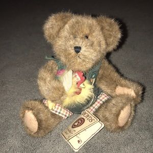 Calvin Cooper Boyd’s bear with rooster